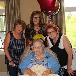 Meet your Posher, Sharon